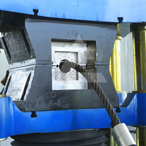 辰力鋼絲繩壓套機(jī) 辰力鋼絲繩壓套機(jī)/